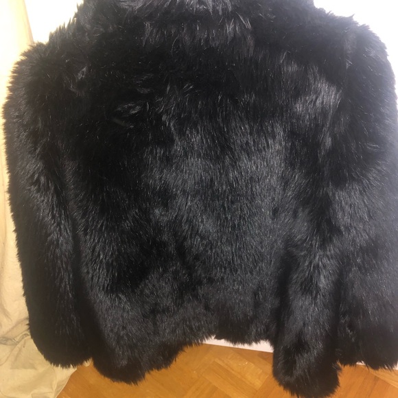 Juicy couture faux fur!! - Picture 3 of 4